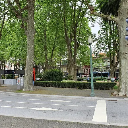 Bedroom With Private Bathroom In The Center, Next To The Subway Kwatera prywatna *