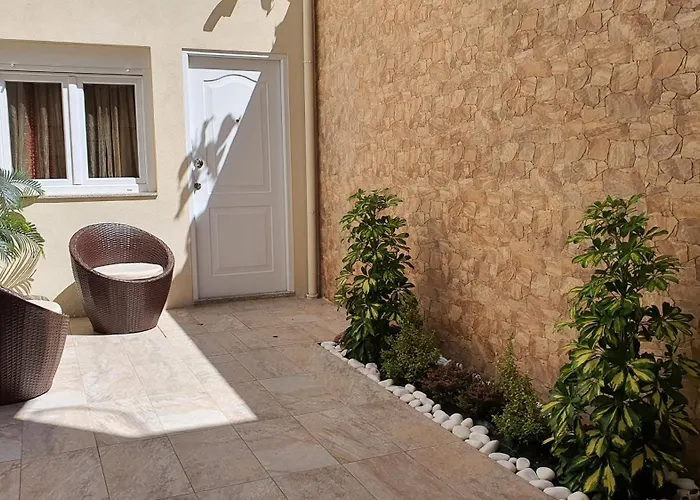 Kwatera prywatna Bedroom With Private Bathroom In The Center, Next To The Subway *