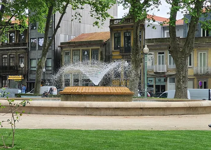 Bedroom With Private Bathroom In The Center, Next To The Subway Kwatera prywatna *